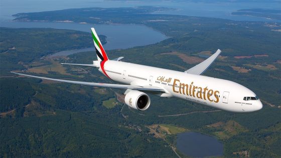 طيران الإمارات تشغل 3 رحلات إلى عمّان