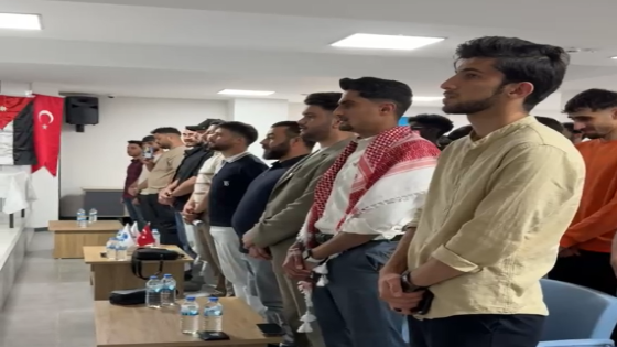 اتحاد طلبة الجالية الاردنية في تركيا يحتفلون بعيد الاستقلال