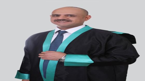 الحيصه يحصل على درجة البكالوريوس في ادارة الأعمال من جامعة الزيتونة