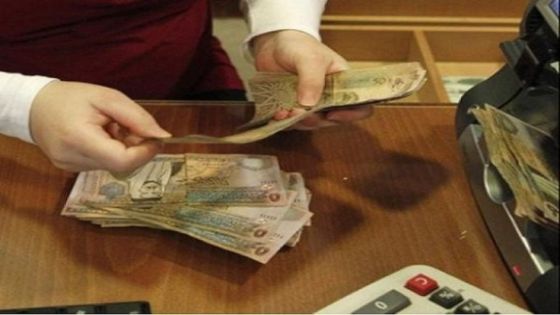 #عاجل الزعبي : راتب نجل رئيس الوزراء الأسبق أكثر من 4 آلاف دينار