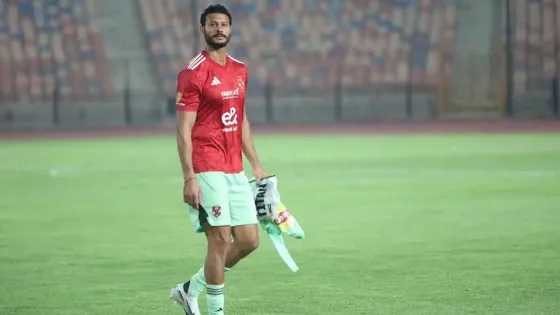 ناد سعودي يضع المصري محمد الشناوي ضمن حساباته في صفقة تبادلية مثيرة