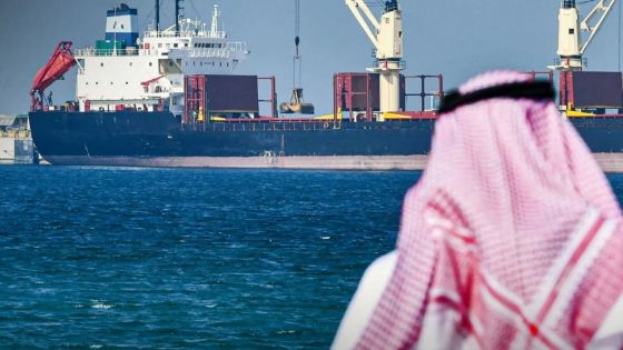 استهداف ميناء ينبع السعودي على البحر الأحمر بهجوم جوي