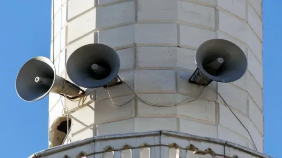 بدء تطبيق نظام الأذان الموحّد في الطفيلة