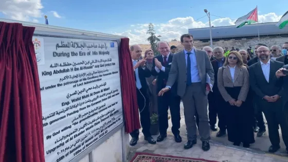 وزير الإدارة المحلية يضع حجر الأساس لمشروع تطوير وإعادة تأهيل مكب نفايات الأكيدر