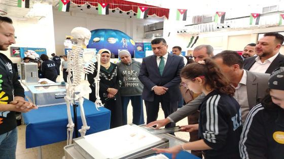 محافظ العقبة يفتتح متحف الاطفال المتنقل