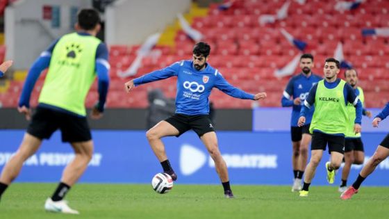 مباراة صعبة.. القريني يحدد ملامح مواجهة النشامى والإمارات