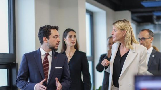 ولي العهد يزور شبكة 42 العالمية المتخصصة بعلوم الحاسوب والبرمجة في باريس