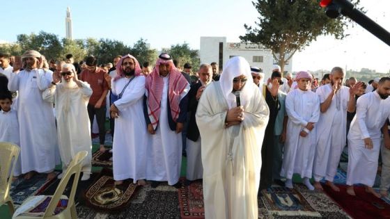 الأردنيون يؤدون صلاة عيد الأضحى في جميع المحافظات