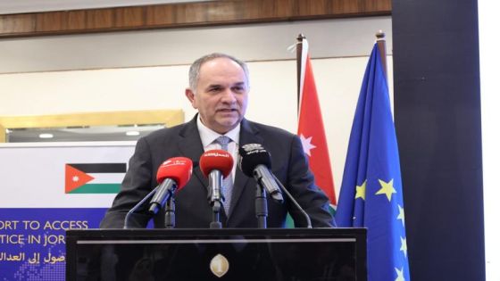 الحكومة تدعو المواطنين لمراجعة أي دائرة كاتب عدل داخل المملكة لإتمام معاملاتهم