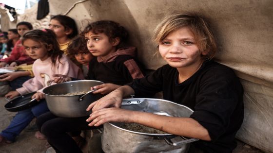 الأمم المتحدة ومنظمات إغاثة: الاحتلال يعرقل العمليات الإنسانية والإمدادات تتكدس خارج غزة