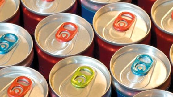 الغذاء والدواء: منع بيع مشروبات الطاقة في المقاصف المدرسية