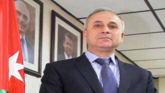 مجلس الوزراء يمدد لمدير عام الضريبة حسام ابو علي