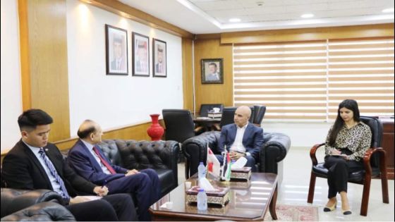 وزير الاستثمار يلتقي السفير السنغافوري المعتمد لدى الأردن