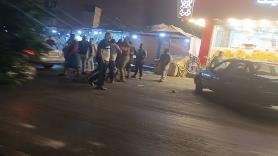 عاجل /مشاجرة عنيفة بين اصحاب البسطات في محيط دوار المدينة الصناعية بمدينة اربد