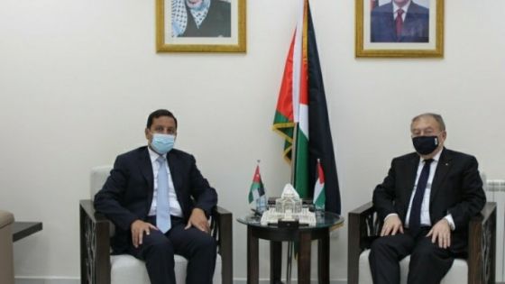 السفير الأردني ووزير الاقتصاد الفلسطيني يبحثان تعزيز العلاقات الاقتصادية