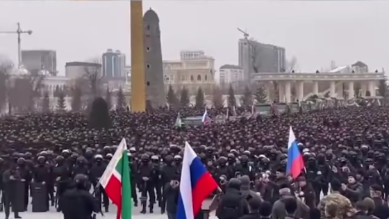 الرئيس الشيشاني رمضان قديروف يحشد أكثر من 10 آلاف مقاتل للمشاركة في الحرب على #أوكرانيا