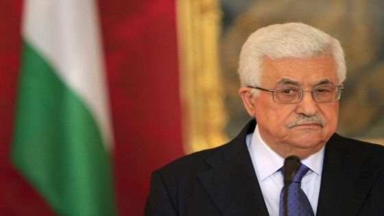 محمود عباس يكلف محمد مصطفى بتشكيل حكومة فلسطينية جديدة