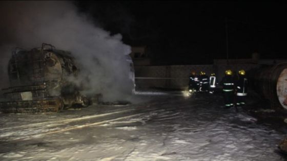 الدفاع المدني يخمد حريقا شب في 3 صهاريج محملة بمواد نفطية في إربد