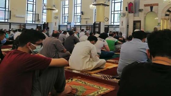 الحكومة: توجهات لسماح للمصلين باداء صلاتي الجمعة والتراويح في شهر رمضان