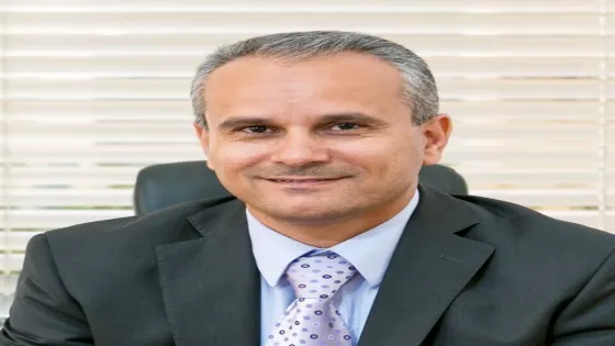 يسعدهم ما أحلاهم.. رجال يحملون الشعار