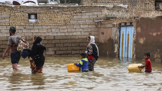 فيضانات في مناطق بإيران بعد عملية تلقيح السحب