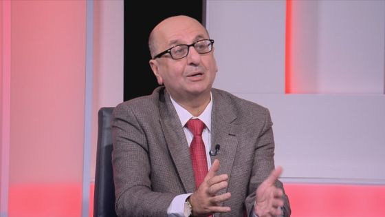 سميح المعايطة ينفعل على خبير إيراني: بقل قيمتك على الهوا