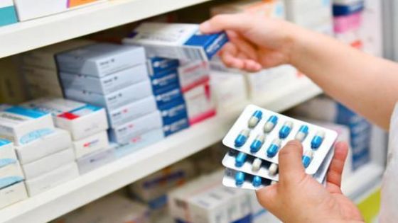 الخصاونة يوجه بتخفيض أسعار الأدوية في الأردن