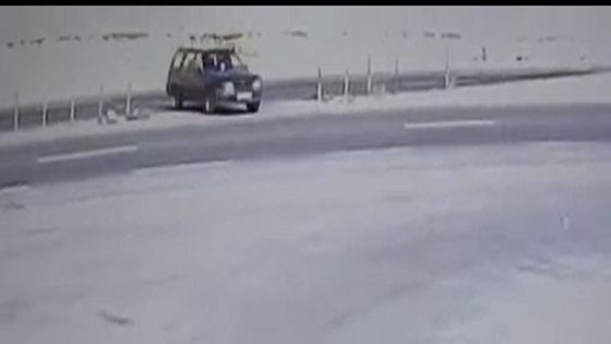 بالفيديو حادث التصادم المروّع في شارع المية