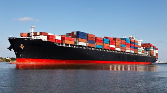 تجار الألبسة: أسعار الشحن البحري ارتفعت لأكثر من 400 %
