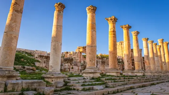 الهلالات يحذر: الأردن يواجه خطر التصنيف كوجهة سياحية غير مرغوبة