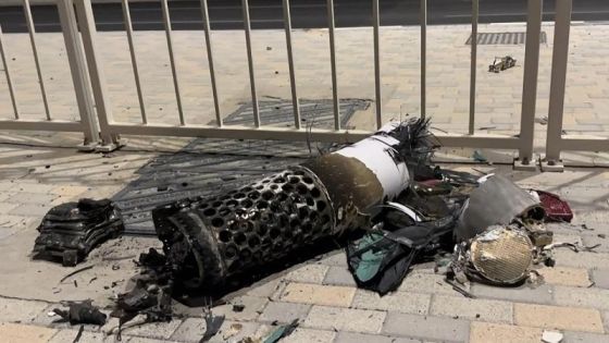 مقتل شخص إثر سقوط صاروخ على مركبة مدنية في أبوظبي