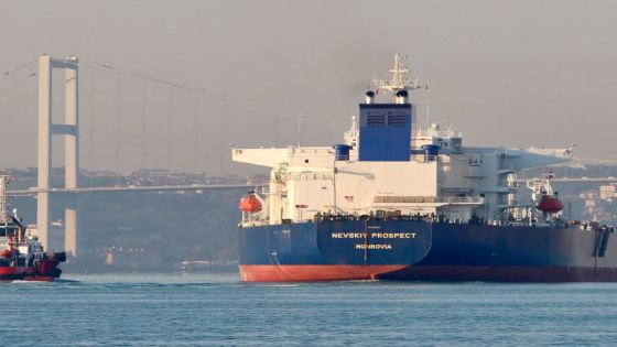 الخزانة الأمريكية تمنح الهند إعفاء مؤقتا لشراء النفط الروسي العالق في البحر