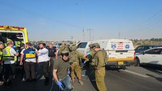 مقتل مستوطن وإصابة 3 آخرين بعملية مزدوجة في غوش عتصيون