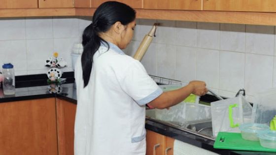 68.800 تصريح عمل ساري المفعول لعاملات المنازل