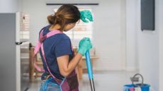 وزير العمل: اتجار بالبشر واستغلال عاملات هاربات