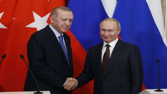 أردوغان يؤكد لبوتن تركيا يمكن أن تلعب دور الوسيط في أزمة محطة زابوريجيا