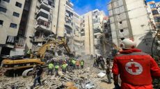 12 شهيدا وجرحى بغارة إسرائيلية على صيدا جنوبي لبنان