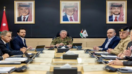 الملك يترأس اجتماعا في المركز الوطني للأمن وإدارة الأزمات