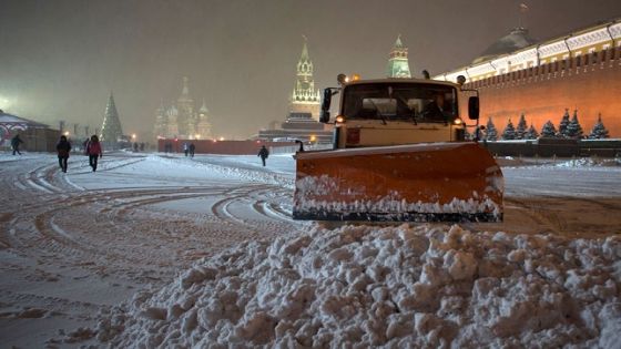 موسكو تستعد لعاصفة ثلجية عنيفة.. وخبراء: معركة حقيقية