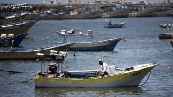 الاحتلال الإسرائيلي يغلق الصيد كليا في ساحل قطاع غزة