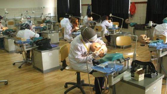 17 ألف طالب طب بشري وطب أسنان بالأردن