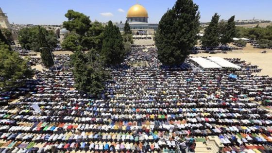 40 ألفا أدوا صلاة الجمعة في المسجد الأقصى