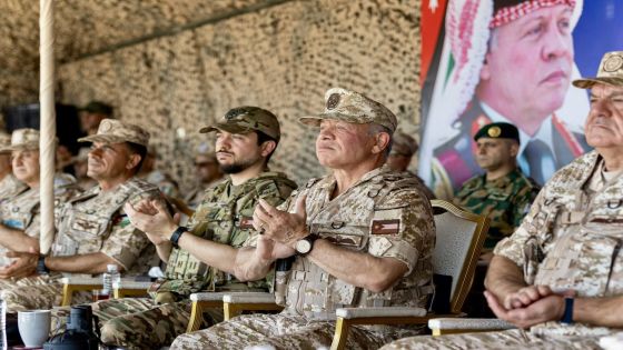 الملك وولي العهد يتابعان تمرينا ميدانيا لوحدات الدفاع الجوي الملكي