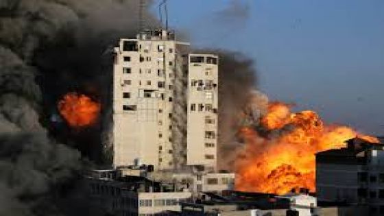 إسرائيل تزعم: البرج الذي تم تدميره بغزة مقر لاستخبارات حماس
