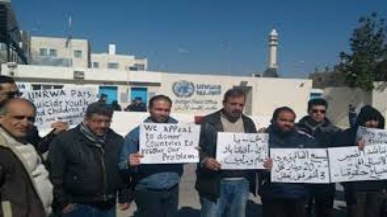 فلسطينيو سوريا في الأردن يطالبون بصرف مستحقاتهم المالية من “الأونروا”