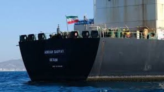 ناقلة الوقود الإيرانية الثالثة للبنان وصلت بانياس في سوريا