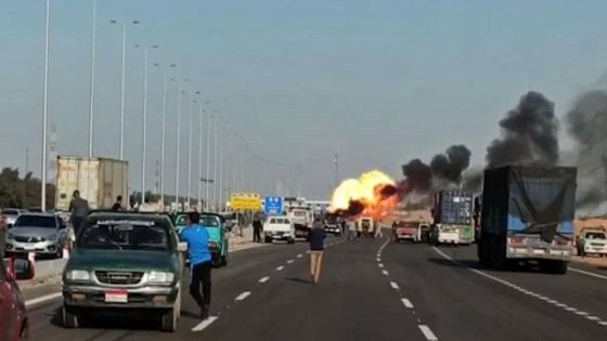 شاهد : انفجار أسطوانات غاز على طريق سريع في مصر
