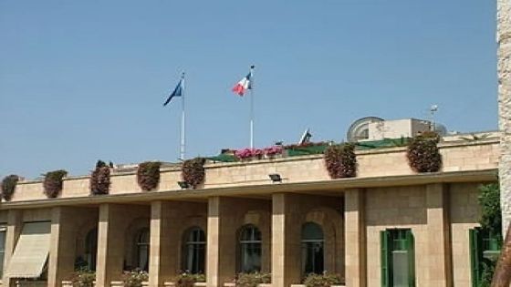 إسرائيل تتجه لاغلاق القنصلية الفرنسية في القدس