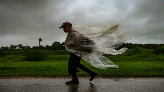بايدن يعلن الطوارئ فى ولاية مسيسيبى لمواجهة إعصار إيدا