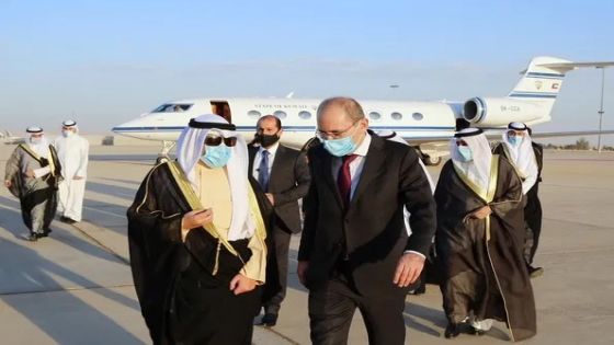 وزير الخارجية الكويتي يصل عمّان